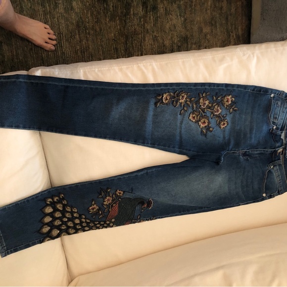 Set of two DianeGilman embroidered jeans - Picture 7 of 15